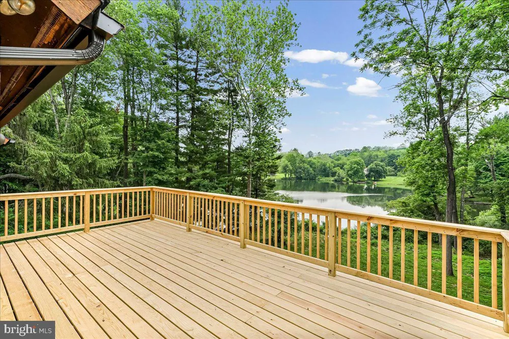70 HEYBURN ROAD Chadds Ford, PA 19317