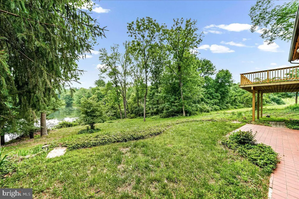 70 HEYBURN ROAD Chadds Ford, PA 19317