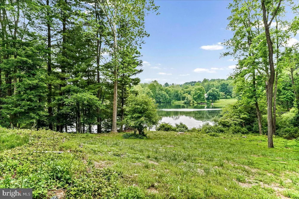 70 HEYBURN ROAD Chadds Ford, PA 19317