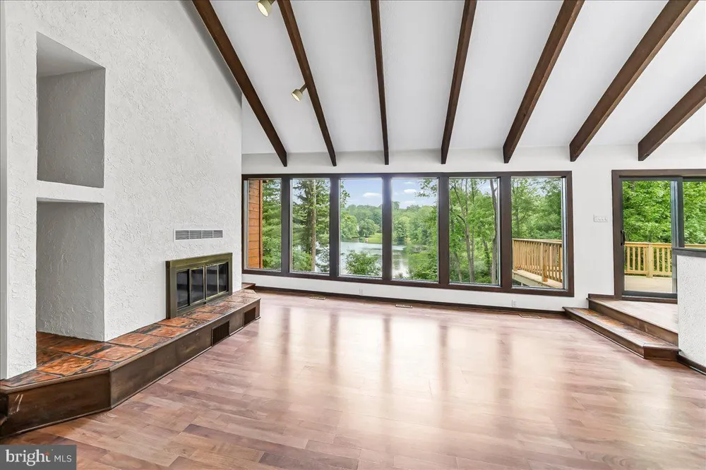 70 HEYBURN ROAD Chadds Ford, PA 19317