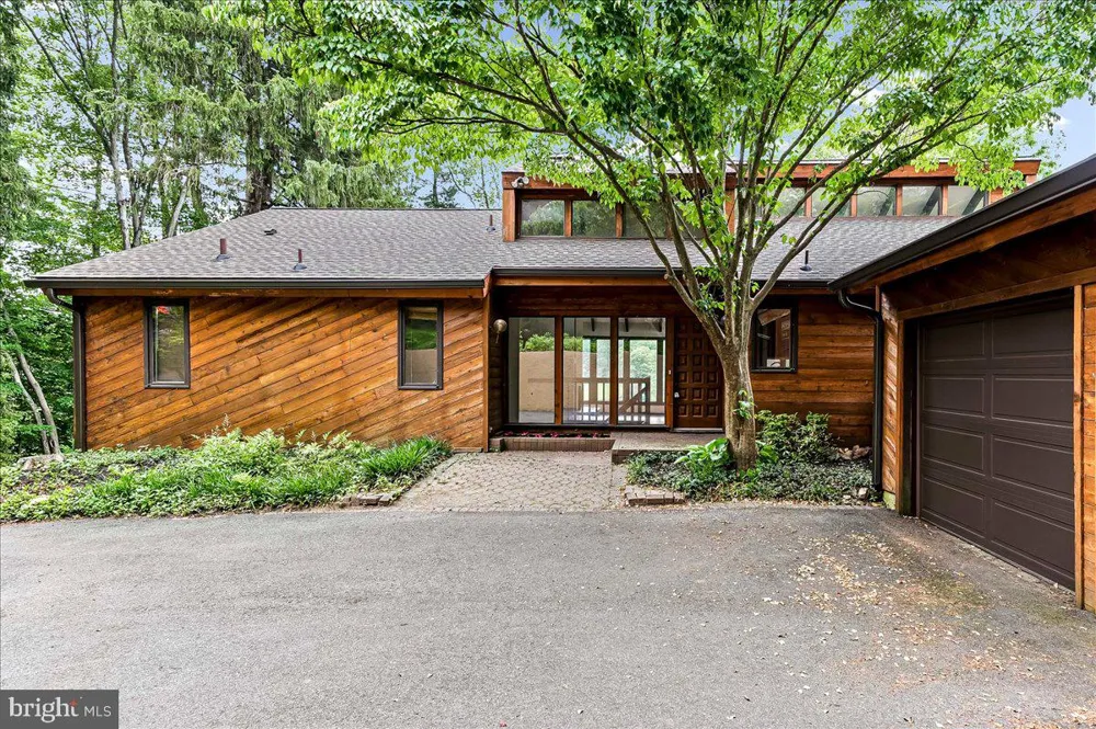 70 HEYBURN ROAD Chadds Ford, PA 19317