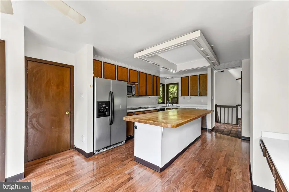 70 HEYBURN ROAD Chadds Ford, PA 19317
