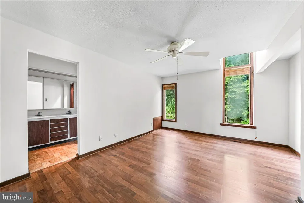 70 HEYBURN ROAD Chadds Ford, PA 19317