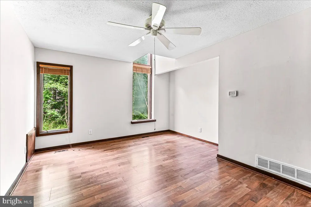70 HEYBURN ROAD Chadds Ford, PA 19317
