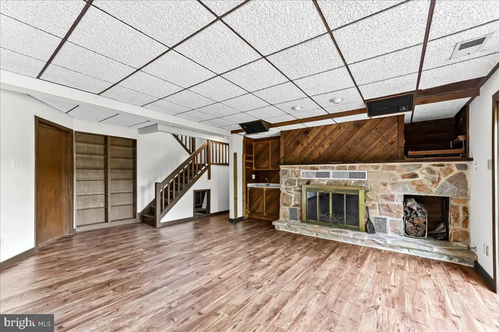 70 HEYBURN ROAD Chadds Ford, PA 19317