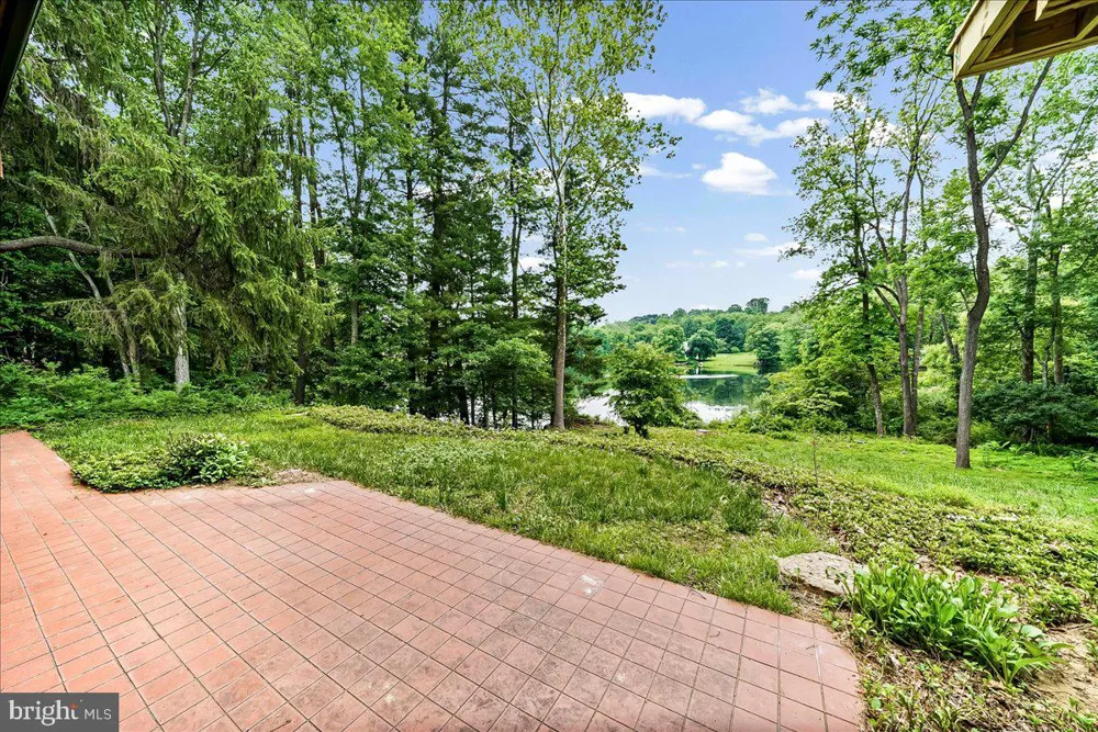 70 HEYBURN ROAD Chadds Ford, PA 19317