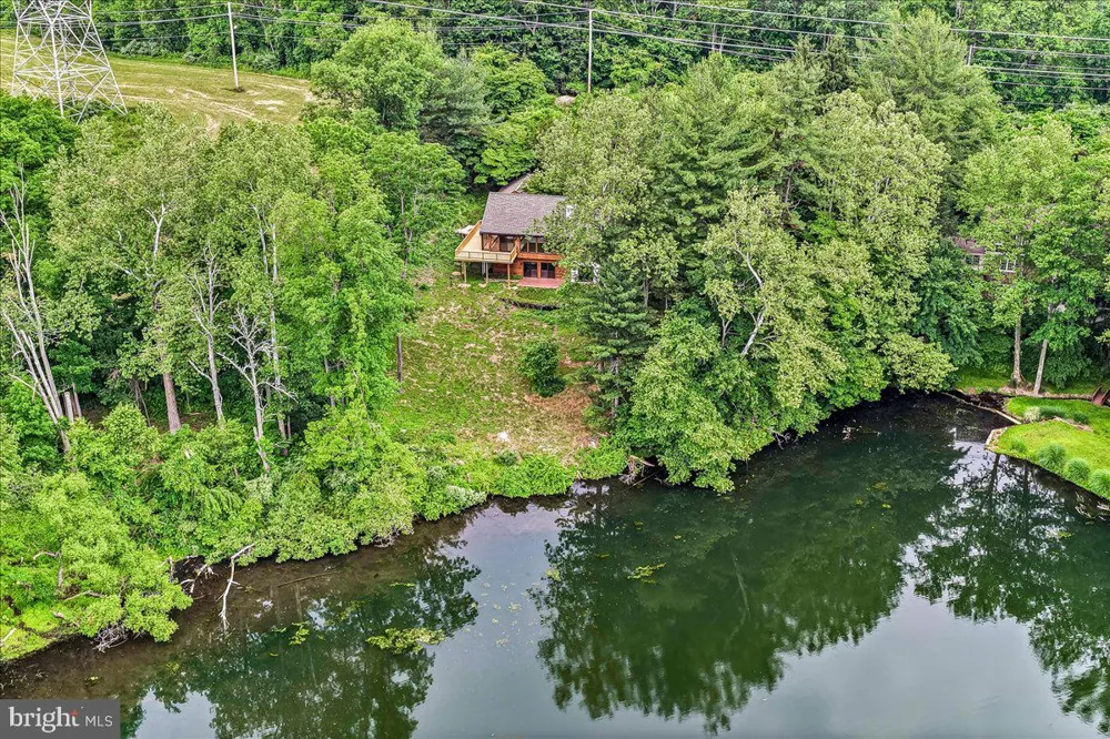 70 HEYBURN ROAD Chadds Ford, PA 19317