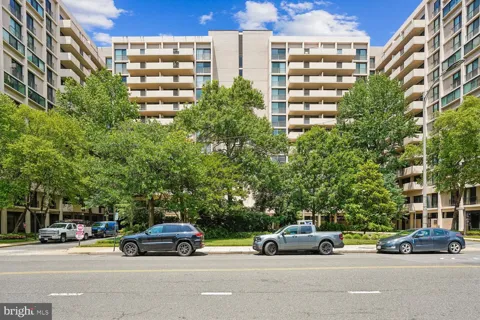 4141 HENDERSON ROAD #904
