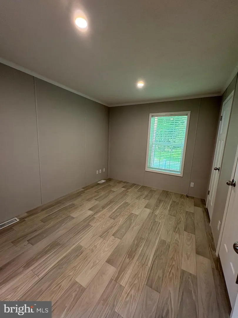 65 FOREST DRIVE Pennsville, NJ 08070