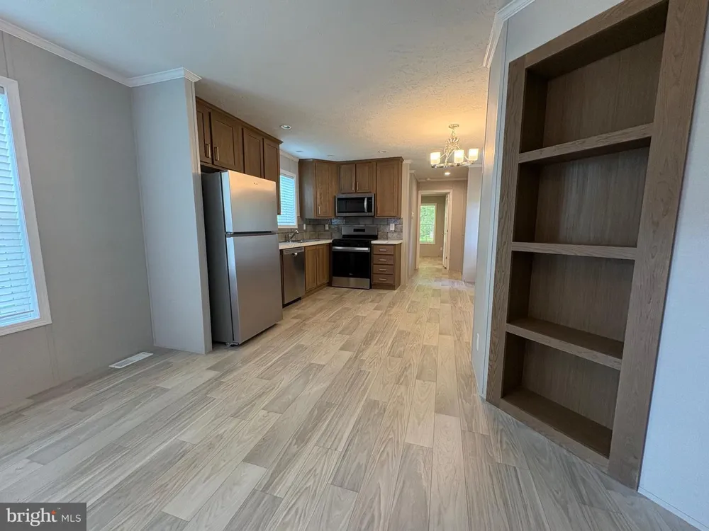 65 FOREST DRIVE Pennsville, NJ 08070