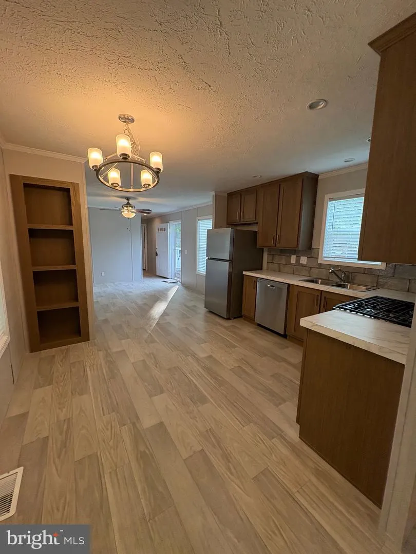 65 FOREST DRIVE Pennsville, NJ 08070