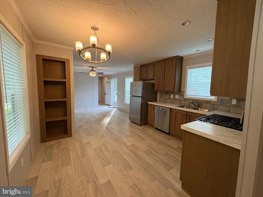 65 FOREST DRIVE Pennsville, NJ 08070