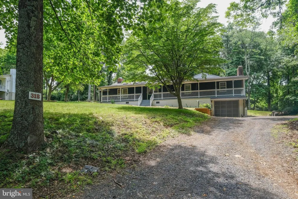 318 ULYSSES WAY Linden, VA 22642