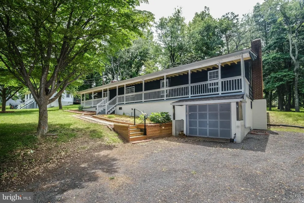 318 ULYSSES WAY Linden, VA 22642