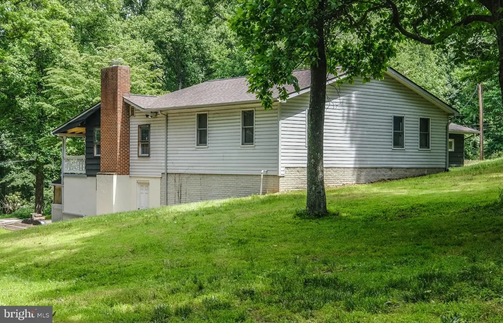 318 ULYSSES WAY Linden, VA 22642