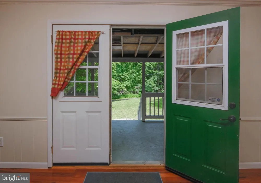 318 ULYSSES WAY Linden, VA 22642