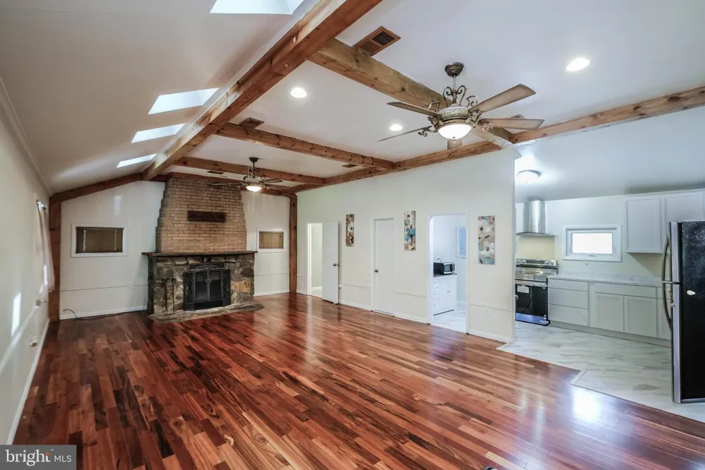 318 ULYSSES WAY Linden, VA 22642