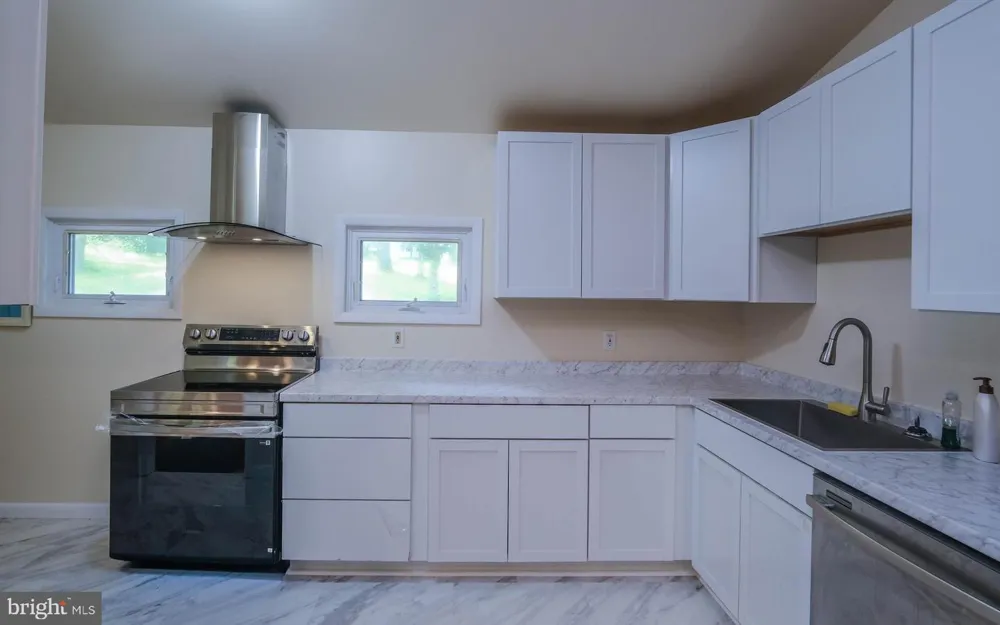 318 ULYSSES WAY Linden, VA 22642