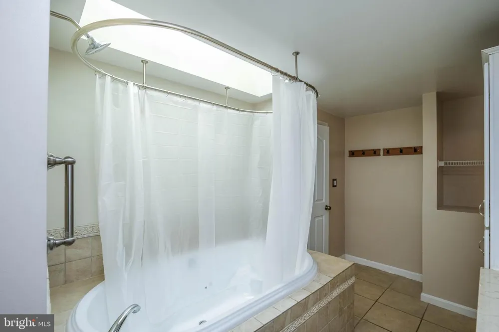 318 ULYSSES WAY Linden, VA 22642