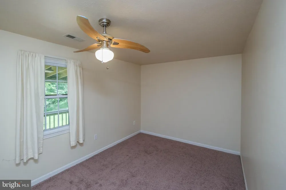318 ULYSSES WAY Linden, VA 22642