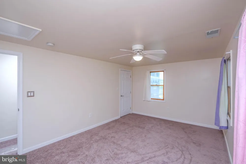 318 ULYSSES WAY Linden, VA 22642