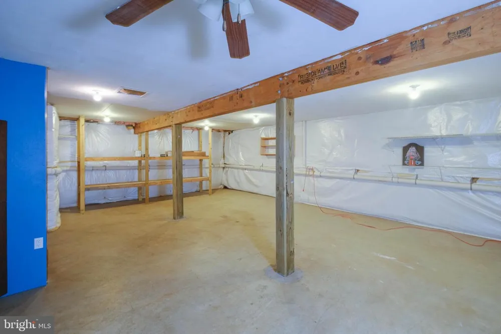 318 ULYSSES WAY Linden, VA 22642