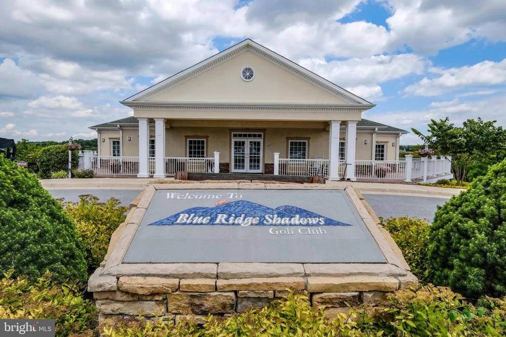 318 ULYSSES WAY Linden, VA 22642