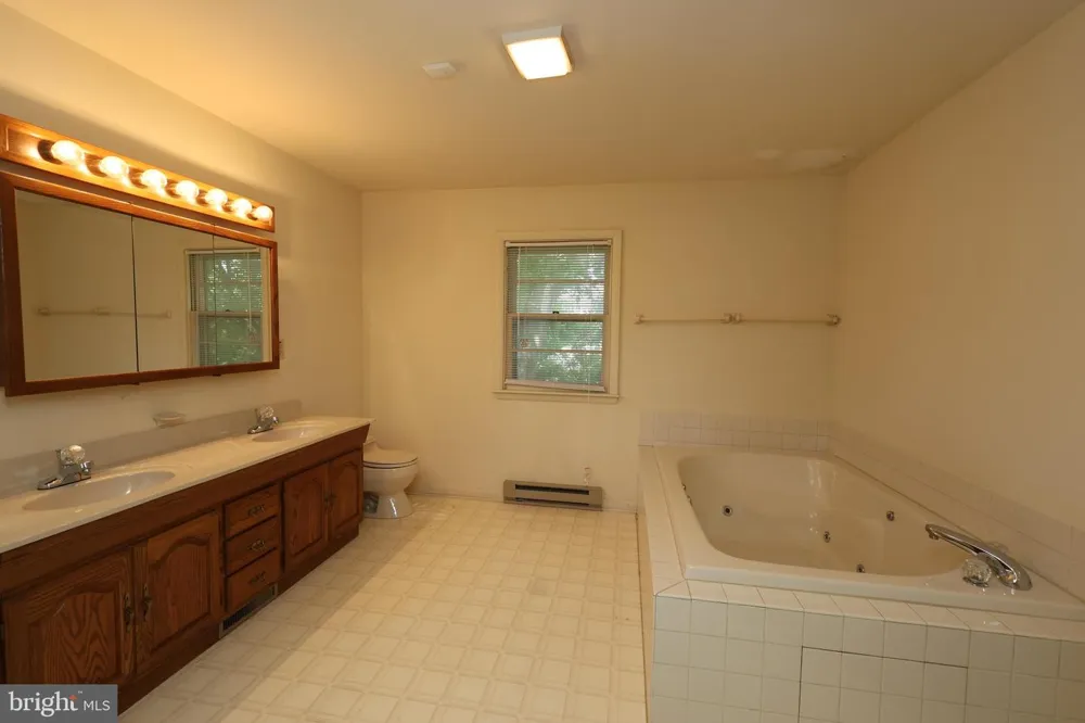 12919 THE TERRACE Hagerstown, MD 21742