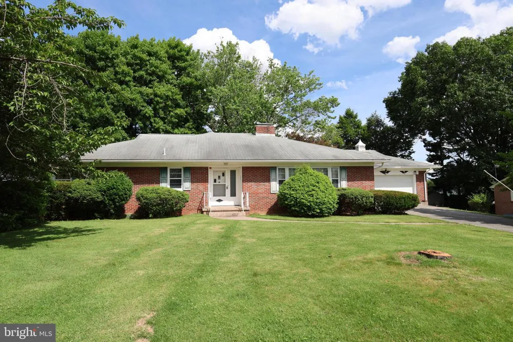 12919 THE TERRACE Hagerstown, MD 21742