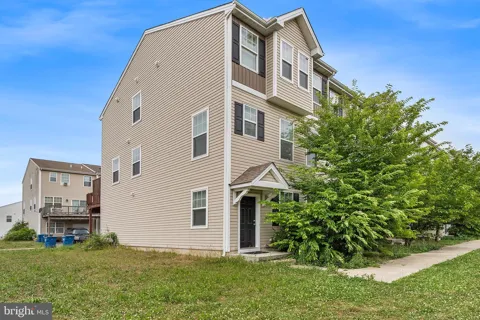 39 TYNDALL TRAIL