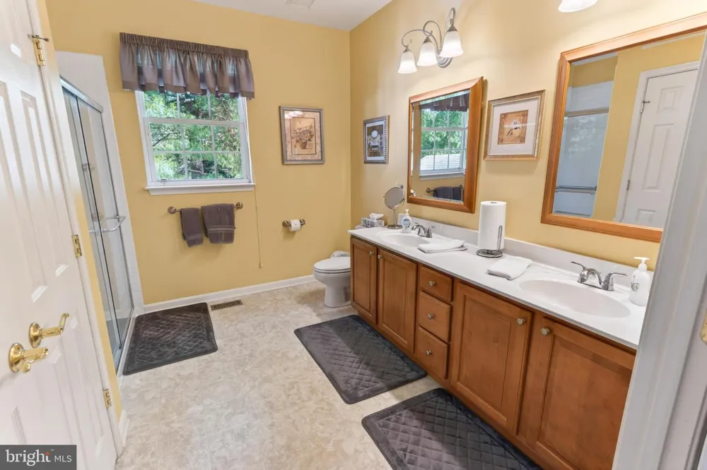 19 WATERFORD LANE Selbyville, DE 19975
