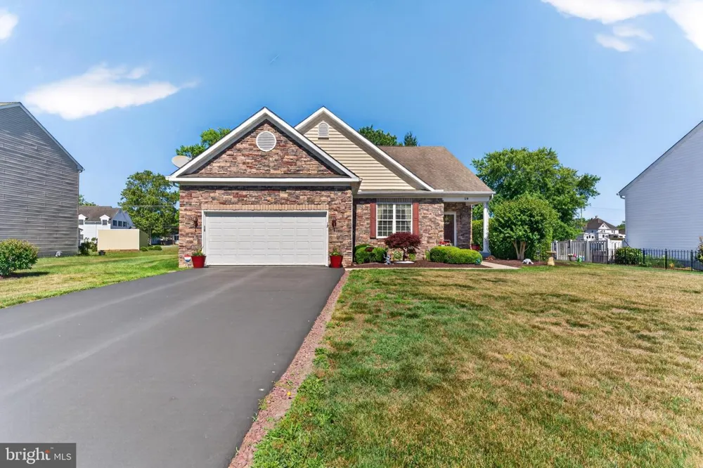 19 WATERFORD LANE Selbyville, DE 19975