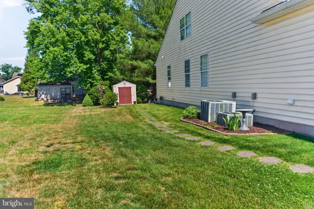 19 WATERFORD LANE Selbyville, DE 19975