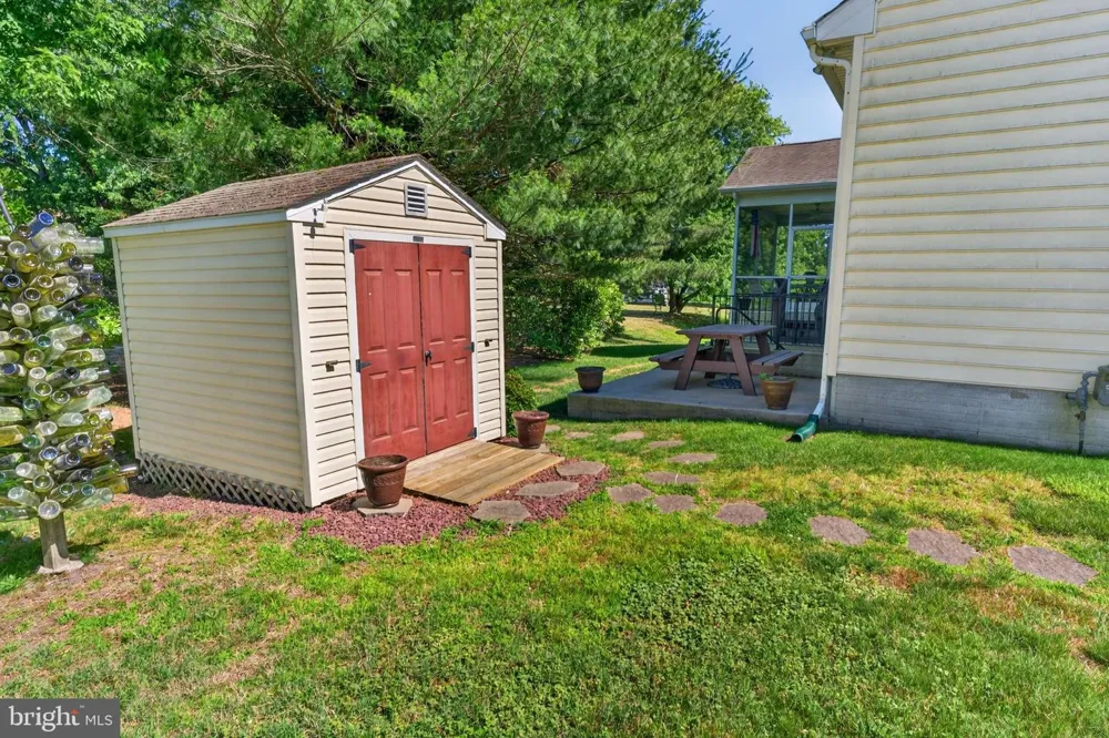 19 WATERFORD LANE Selbyville, DE 19975
