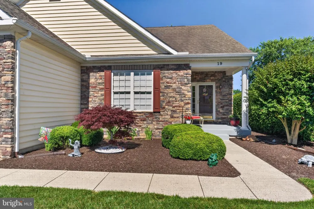 19 WATERFORD LANE Selbyville, DE 19975