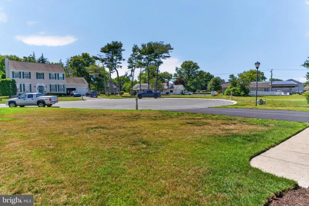 19 WATERFORD LANE Selbyville, DE 19975
