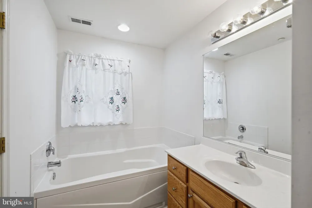 104 ACORN DRIVE Chestertown, MD 21620