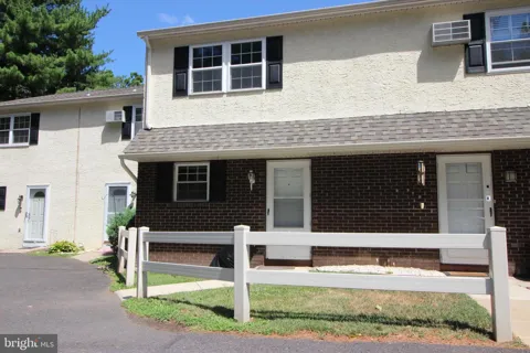 404 DRESHER ROAD #L