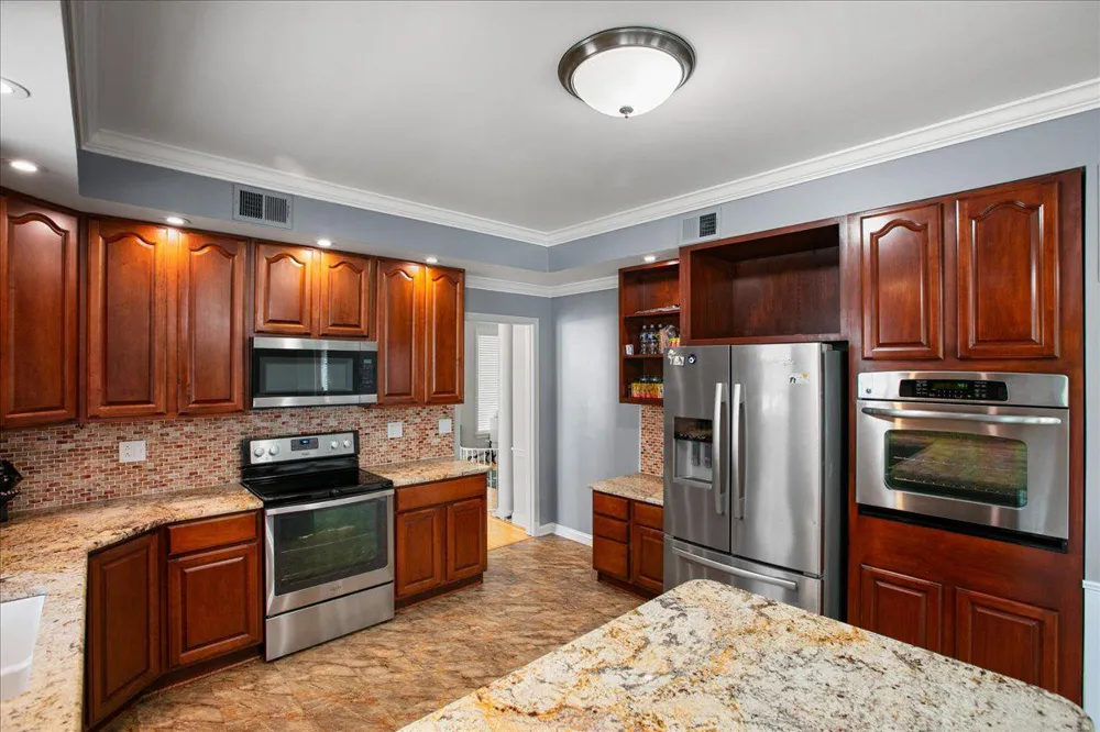 4724 POLE ROAD Alexandria, VA 22309