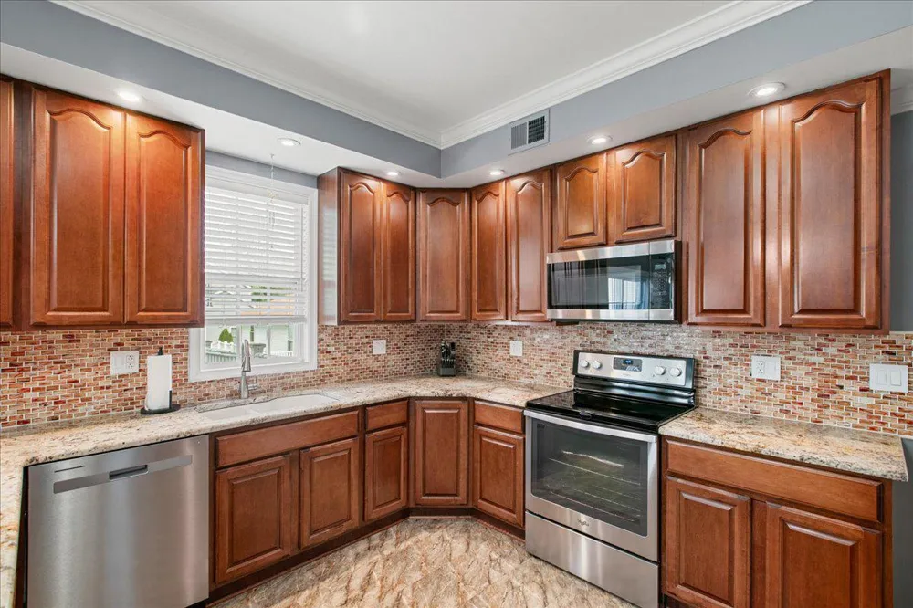 4724 POLE ROAD Alexandria, VA 22309