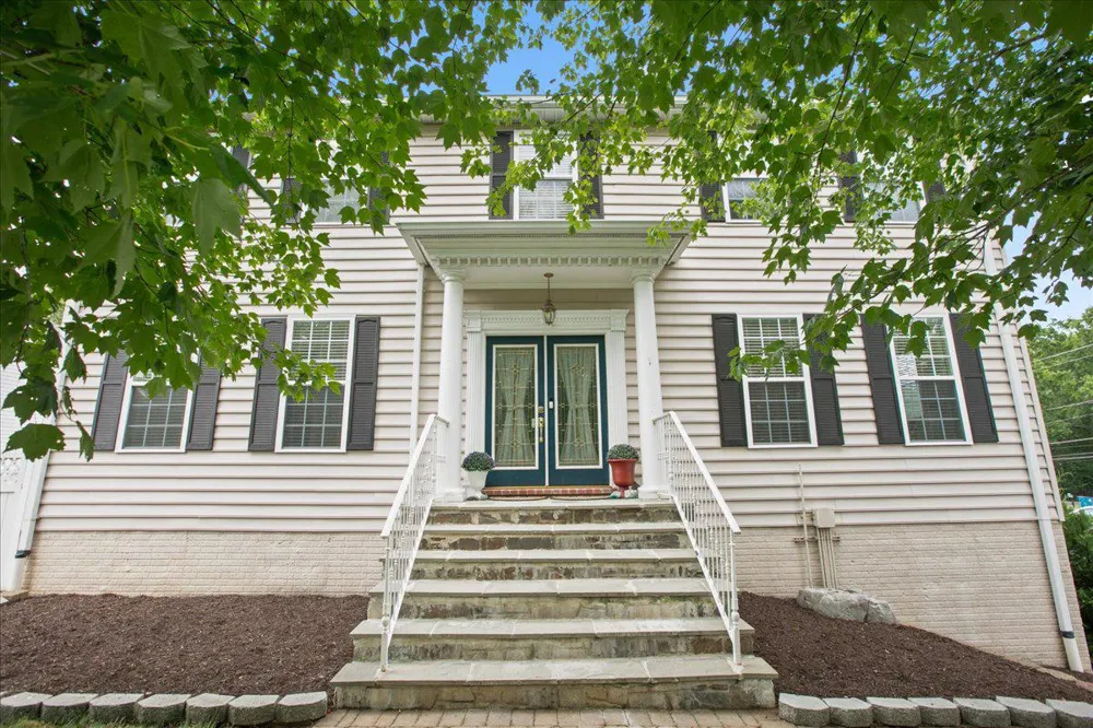 4724 POLE ROAD Alexandria, VA 22309