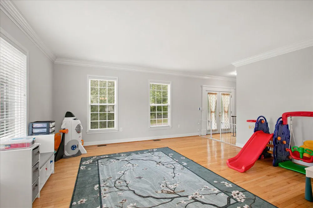 4724 POLE ROAD Alexandria, VA 22309