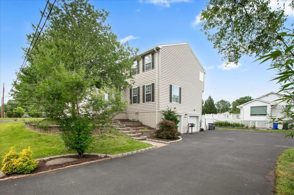 4724 POLE ROAD Alexandria, VA 22309