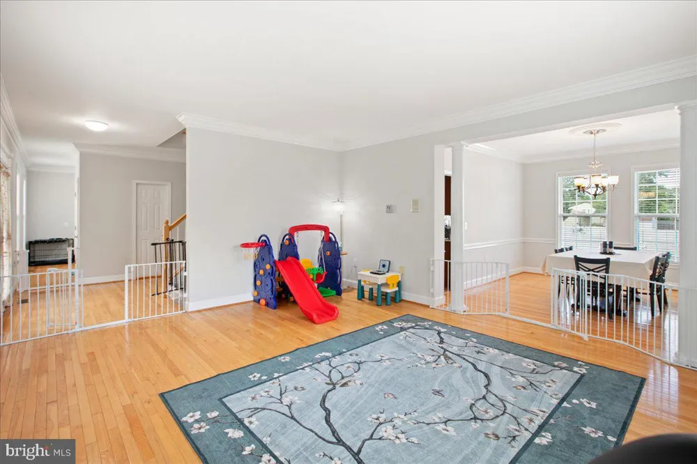 4724 POLE ROAD Alexandria, VA 22309