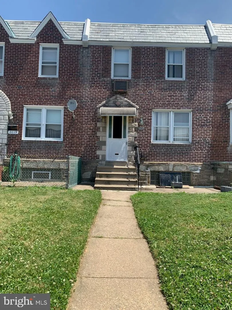 2021 GLENVIEW STREET Philadelphia, PA 19149