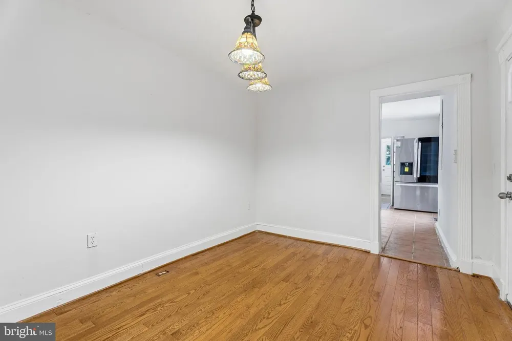 877 W LOMBARD STREET Baltimore, MD 21201
