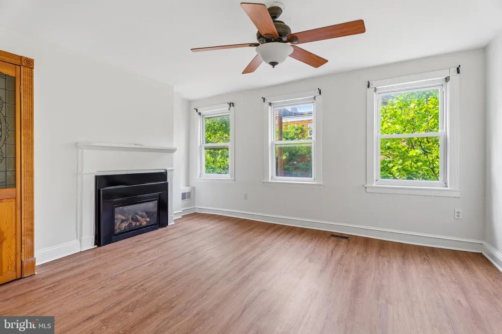 877 W LOMBARD STREET Baltimore, MD 21201