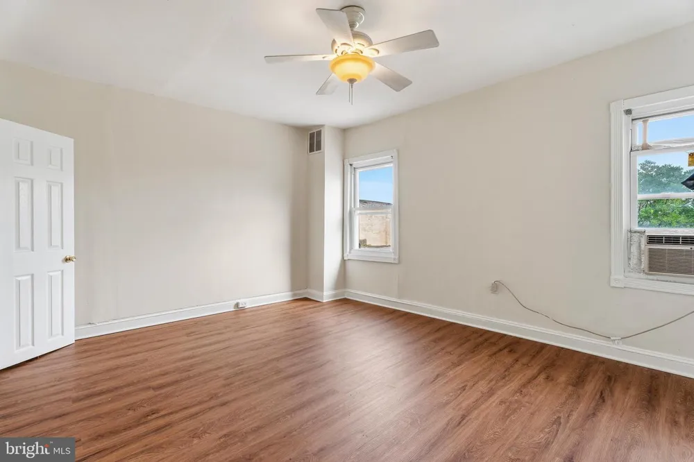 877 W LOMBARD STREET Baltimore, MD 21201
