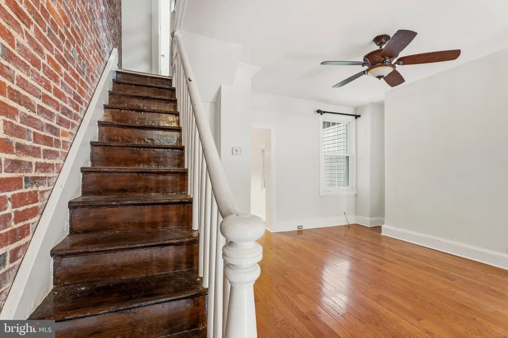 877 W LOMBARD STREET Baltimore, MD 21201