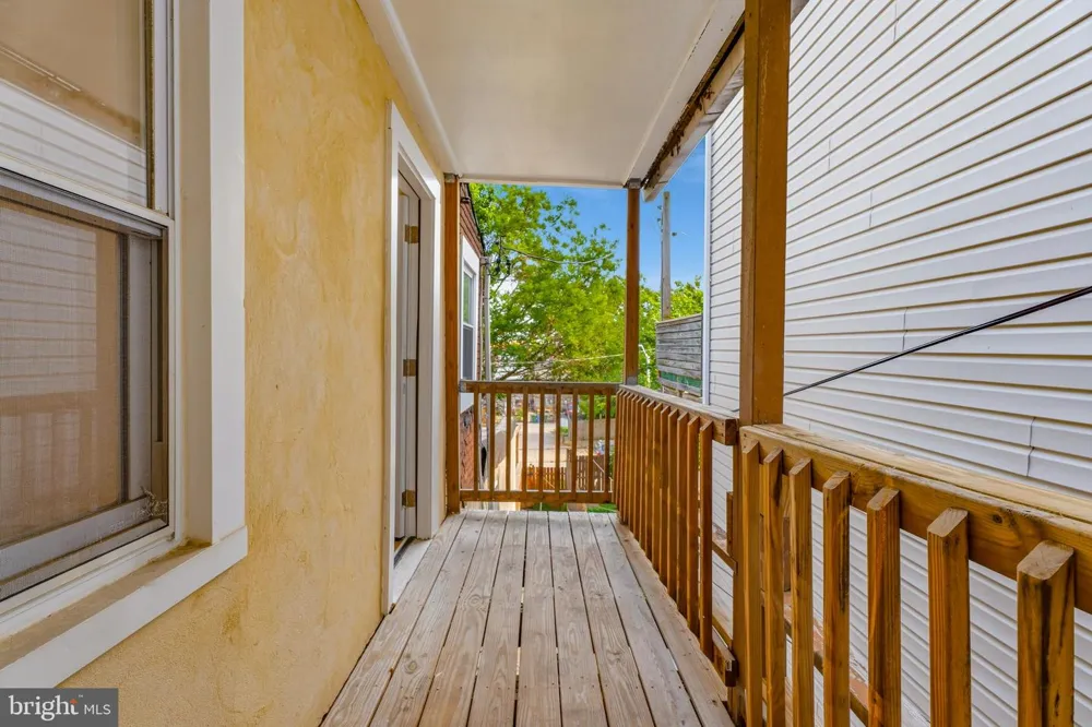 877 W LOMBARD STREET Baltimore, MD 21201